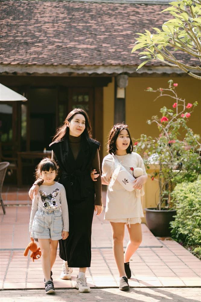 Lưu Hương Giang đăng ảnh con gái chấn thương, ngồi xe lăn-3