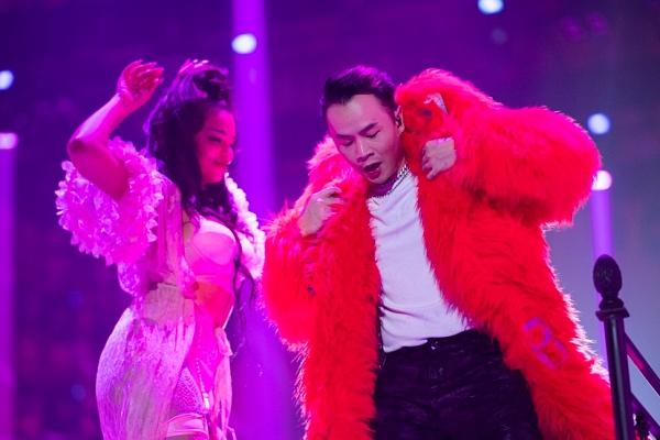 Đêm nhạc SpaceSpeakers bị phạt 110 triệu vì biểu diễn phản cảm-3