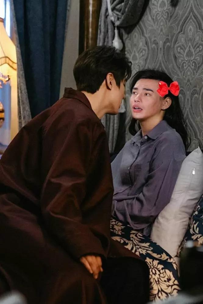 Lê Dương Bảo Lâm hóa hoa hậu, netizen mém rớt điện thoại-7