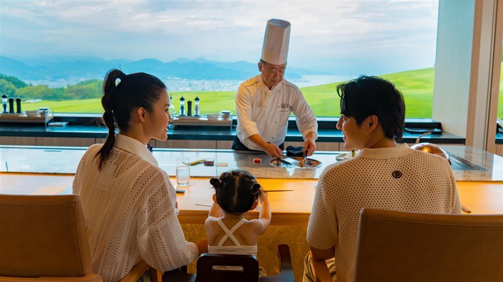 Mê dịch chuyển, cả nhà Đông Nhi trở thành đại sứ du lịch Nhật Bản-5