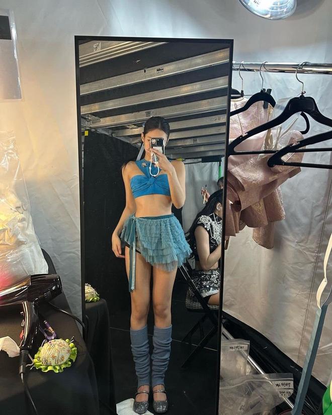 Jennie gây sốt với 7 outfit đậm chất Balletcore, càng nhìn càng xinh-2