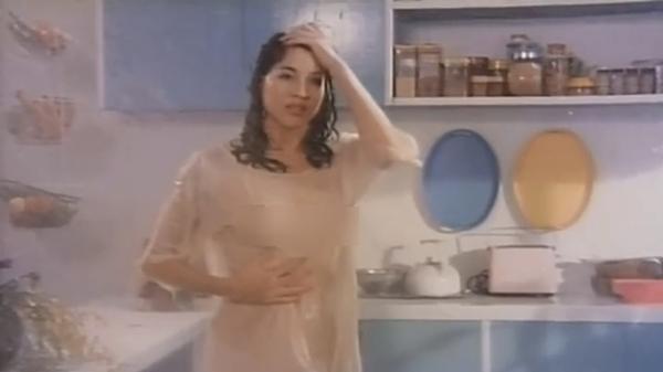 Dàn minh tinh bạo dạn mặc không phòng hộ trên màn ảnh thu hút người xem-16