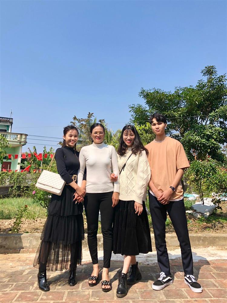 Cô gái mặc váy cưới của mẹ: Kỉ niệm vô giá mẹ từng không cho đụng vào-6