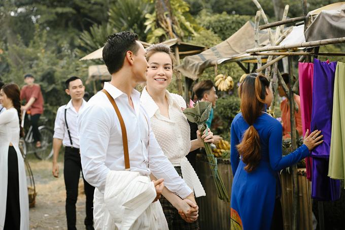 Hồ Ngọc Hà và Kim Lý cứ sóng đôi là nắm tay không rời-6