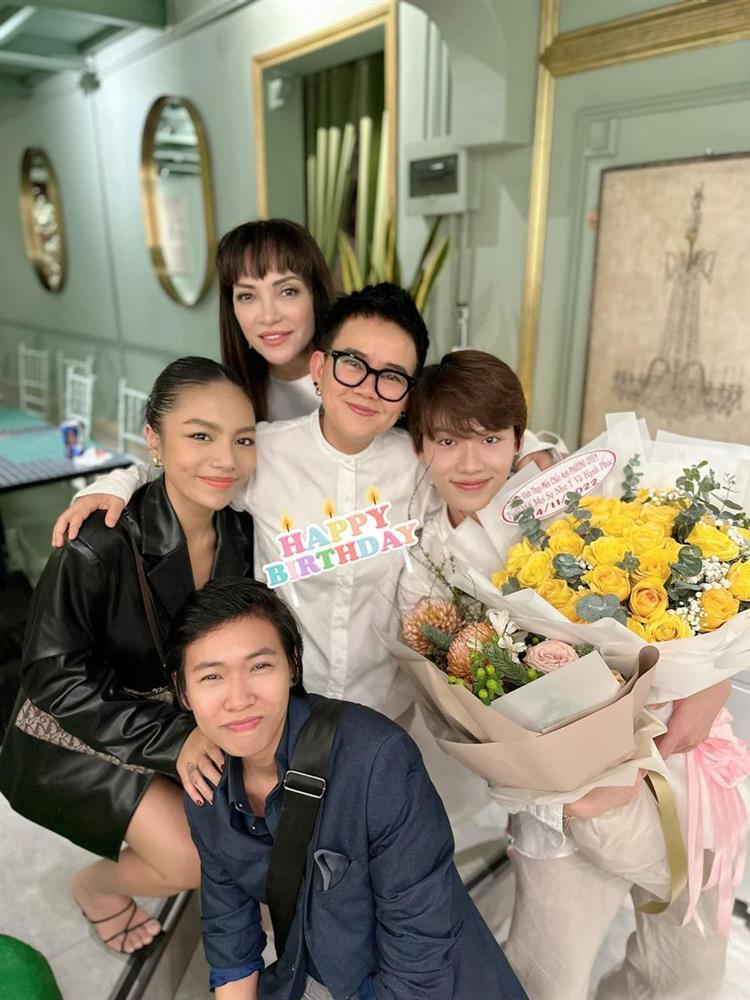 Phương Uyên đính chính tuổi thật, hơn hay kém Thanh Hà?-6