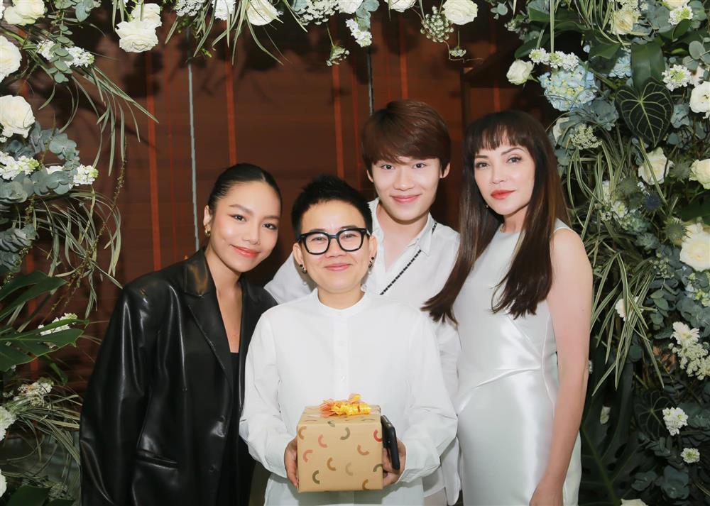 Phương Uyên đính chính tuổi thật, hơn hay kém Thanh Hà?-5