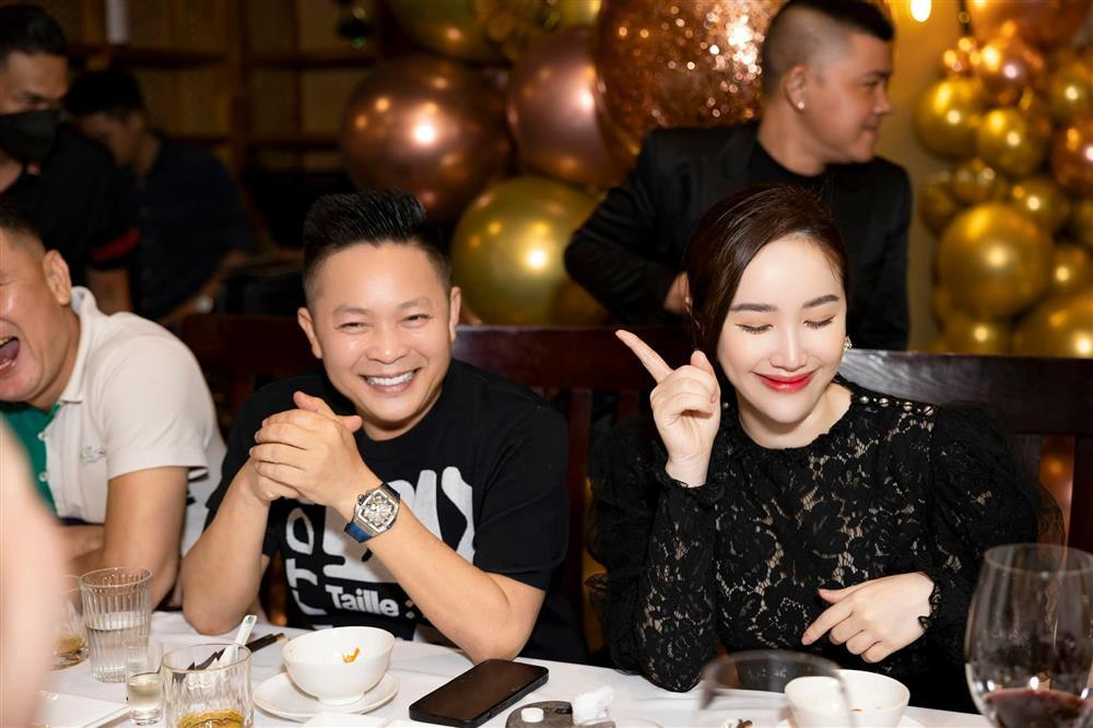 Bảo Thy kỷ niệm 3 năm ngày cưới, quý tử vẫn được che chắn-2