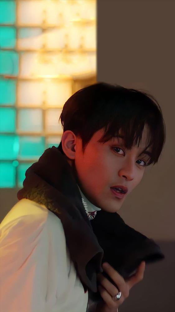 Mark (NCT) bị phản ứng vì để râu tóc luộm thuộm đi gặp fan-1