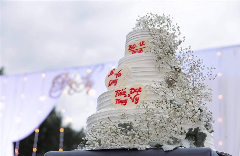 Vợ Tiến Đạt lần đầu khoe chùm ảnh đám cưới cách đây 4 năm-8