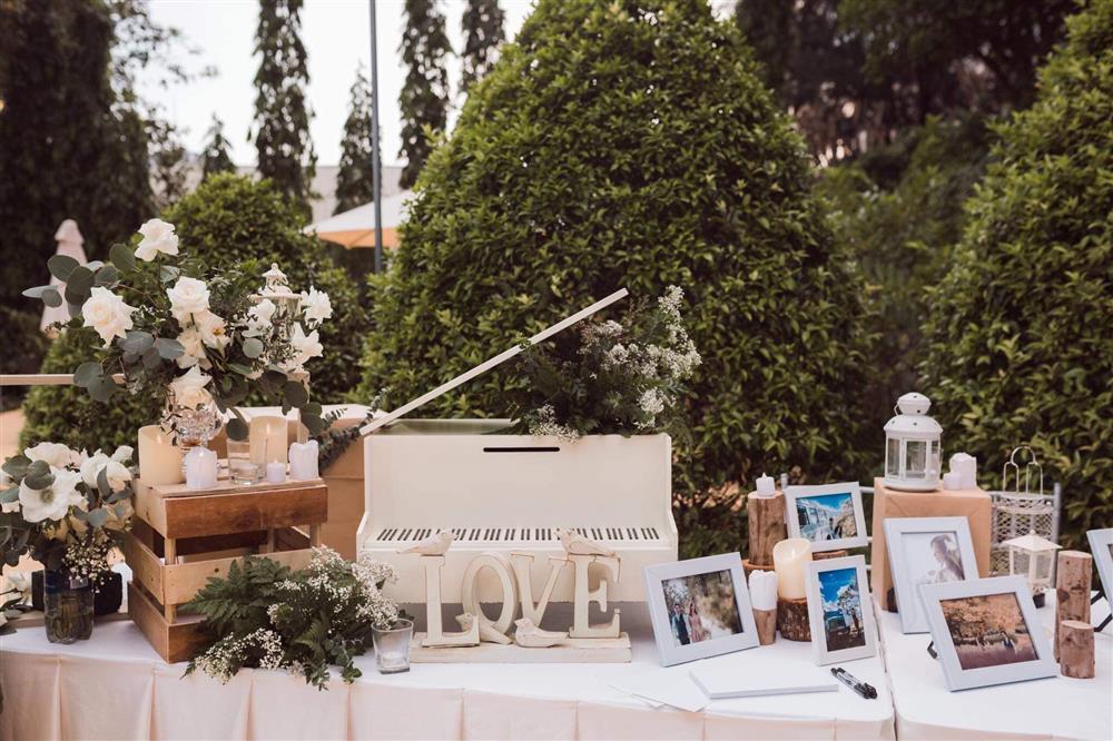 Vợ Tiến Đạt lần đầu khoe chùm ảnh đám cưới cách đây 4 năm-15