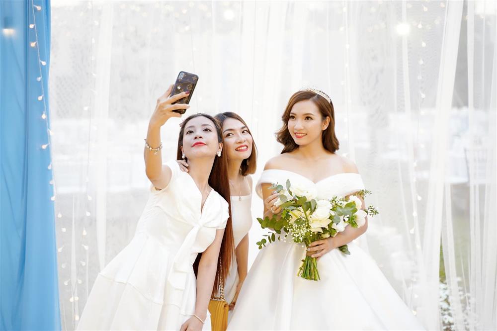 Vợ Tiến Đạt lần đầu khoe chùm ảnh đám cưới cách đây 4 năm-25