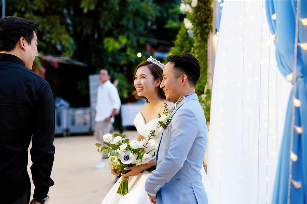 Vợ Tiến Đạt lần đầu khoe chùm ảnh đám cưới cách đây 4 năm-18