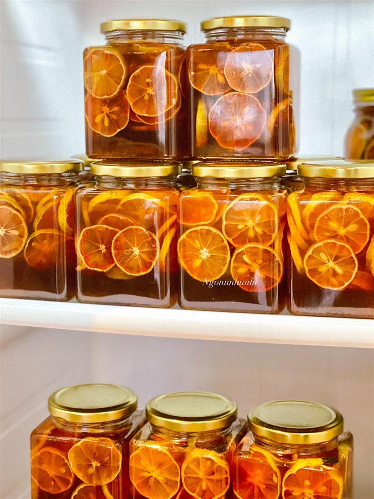 Tuyệt chiêu làm chanh đào ngâm mật ong trị ho ngày chuyển gió-2