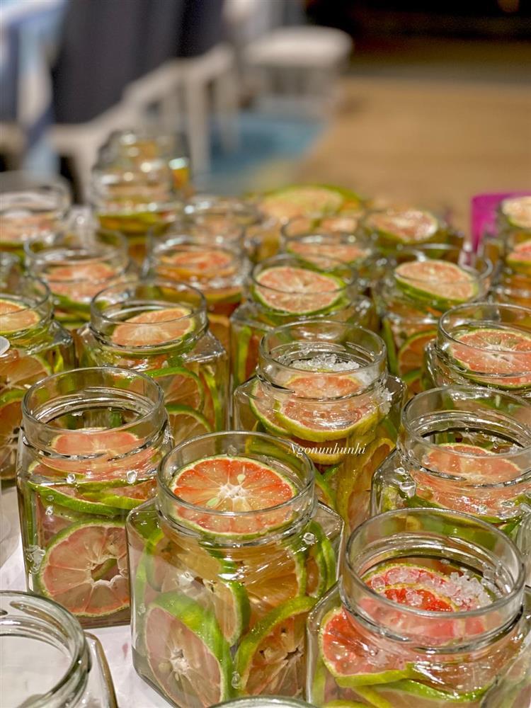 Tuyệt chiêu làm chanh đào ngâm mật ong trị ho ngày chuyển gió-5