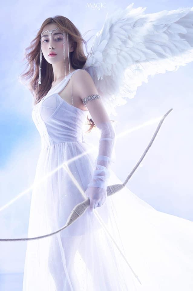 Phương Oanh mất điểm vì váy mỏng khi hóa thiên thần-2