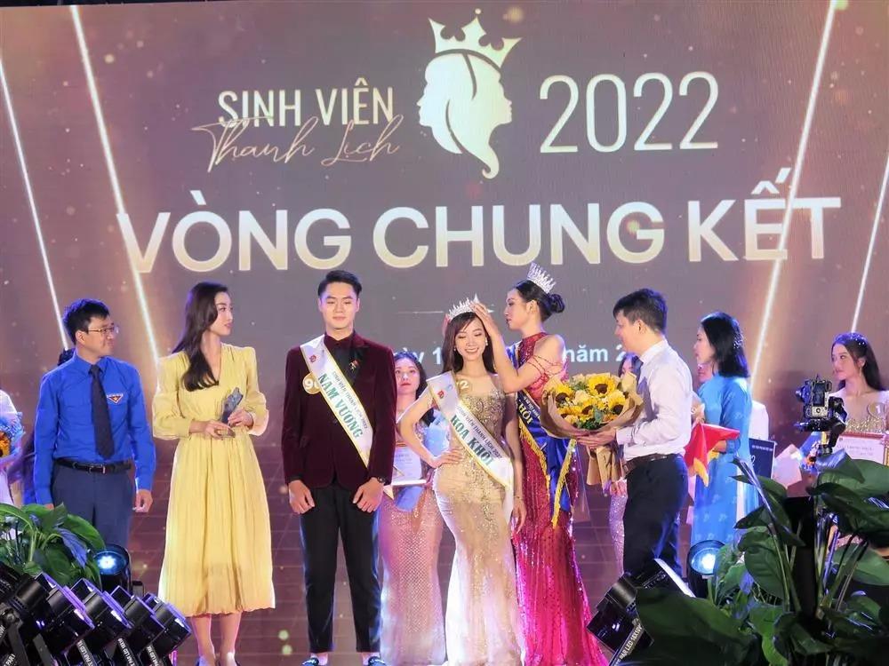 Đỗ Mỹ Linh làm vợ tỷ phú Đỗ Vinh Quang vẫn tiết kiệm mặc lại đồ cũ-2