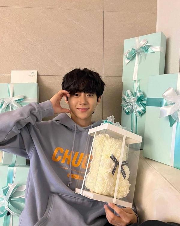 Mỹ nam Hàn 27 tuổi mà cứ như học sinh, đóng phản diện hay trầm trồ-6