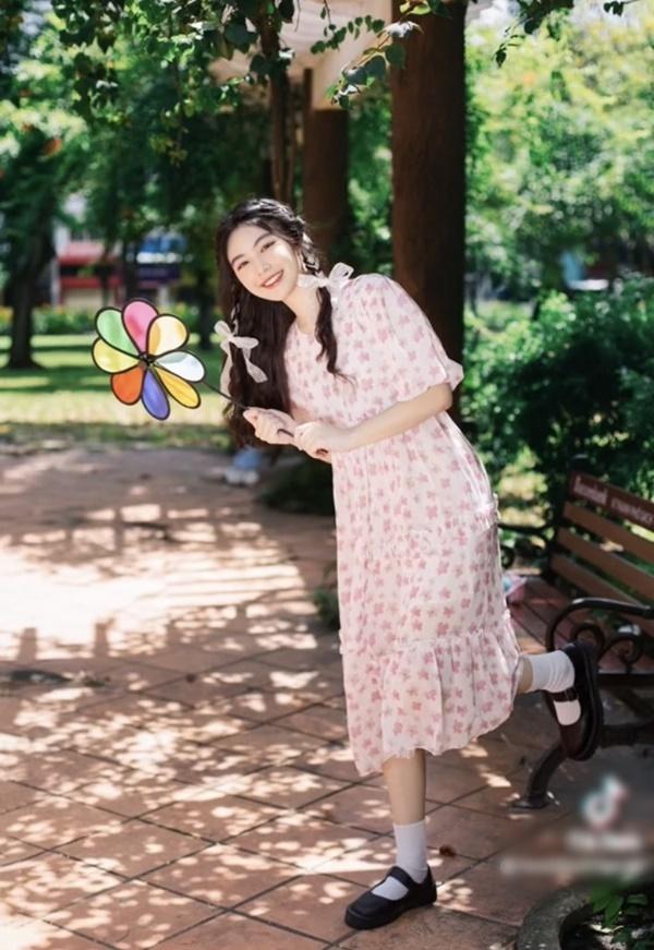 Con gái Quyền Linh gây mê với bộ ảnh mới đẹp tựa nàng thơ-5