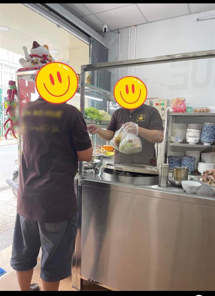 Bị bom 13 suất bún bò, chủ quán làm một việc được tấm tắc khen-2