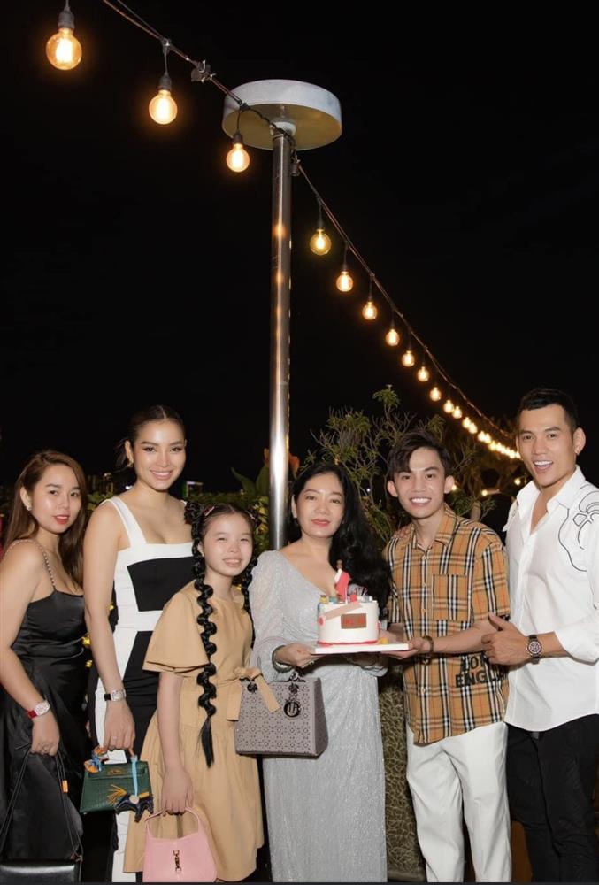 Phương Trinh Jolie cho con gái 9 tuổi xách túi gần 100 triệu đi sinh nhật-6