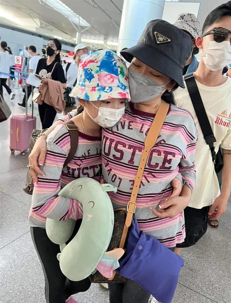 Phương Trinh Jolie cho con gái 9 tuổi xách túi gần 100 triệu đi sinh nhật-11