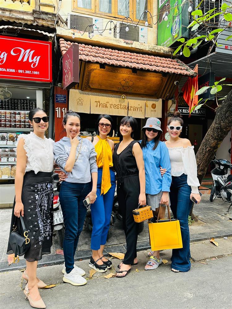 Tin showbiz Việt ngày 17/10: Việt Hương đưa hài cốt nhạc sĩ Lam Phương về Việt Nam-9