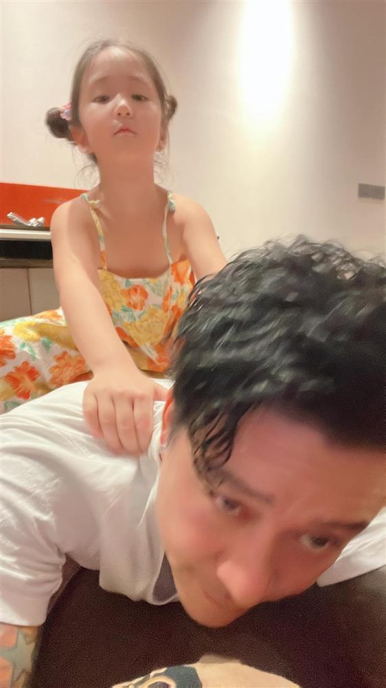 Tin showbiz Việt ngày 17/10: Việt Hương đưa hài cốt nhạc sĩ Lam Phương về Việt Nam-13