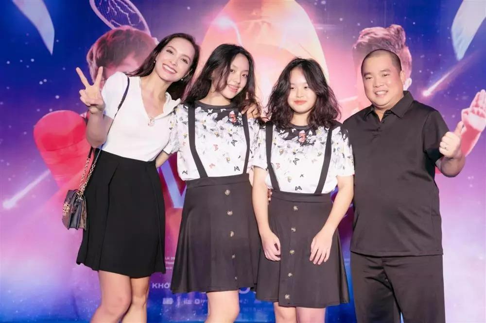 Thúy Hạnh hì hục 5 tiếng làm váy cho con, thành quả bất ngờ-4