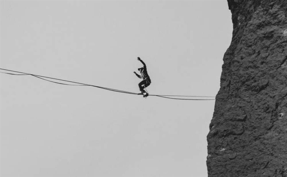 Ngôi làng độc nhất thế giới, nơi mọi người dân đều đi trên dây-2