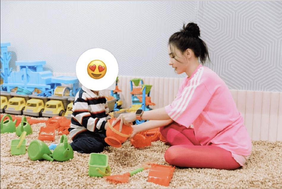 Trương Bá Chi một mình tổ chức sinh nhật cho con trai-3