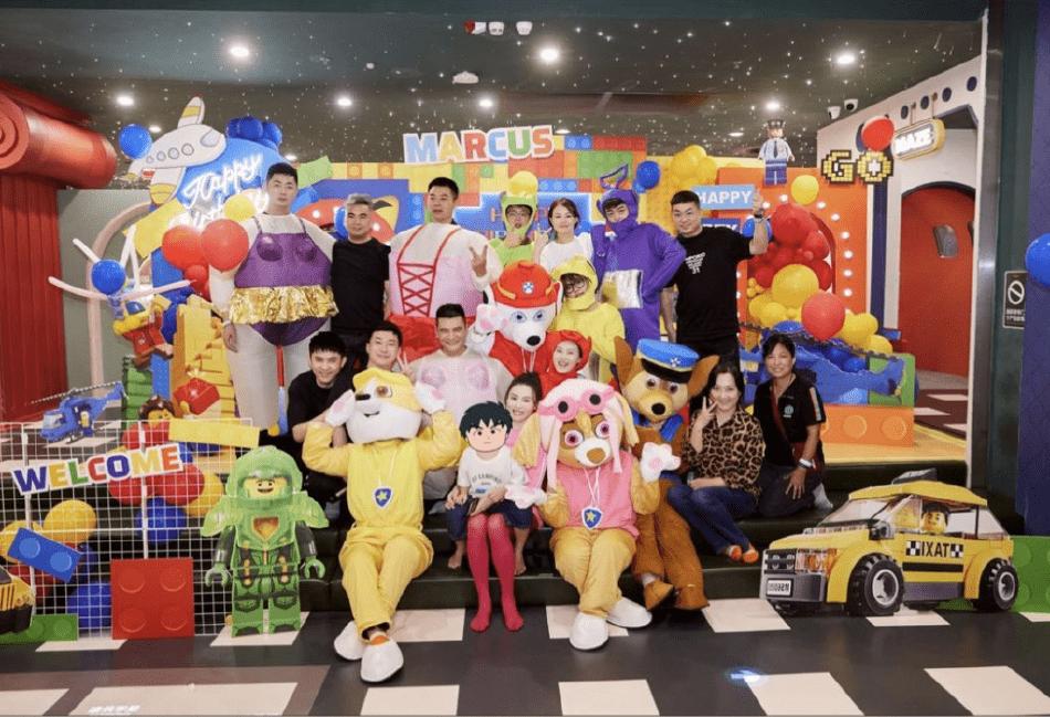 Trương Bá Chi một mình tổ chức sinh nhật cho con trai-1