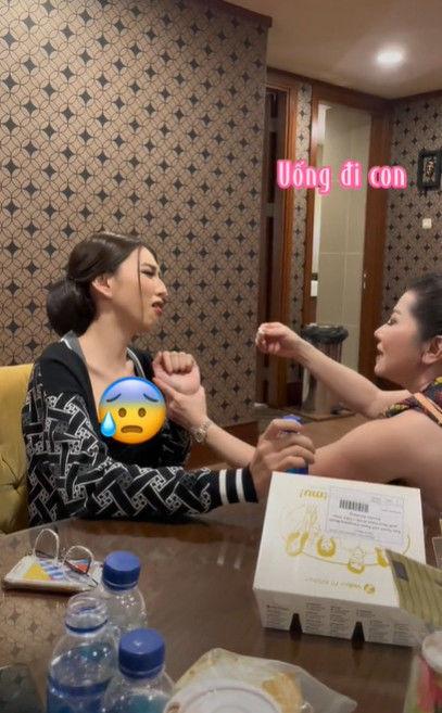 Thùy Tiên nhập viện, không thể tự ăn, mặt gầy hom hem-8