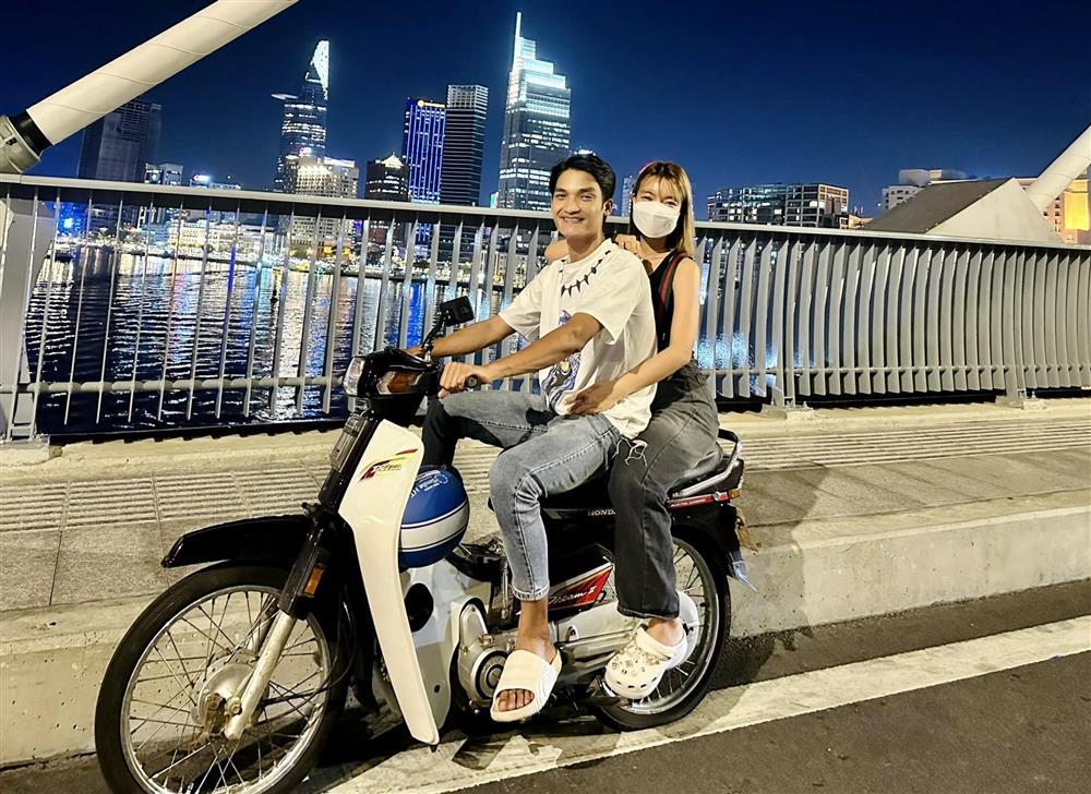 Tin showbiz Việt ngày 18/11: Chồng chăm Lê Phương tận răng ở viện-6