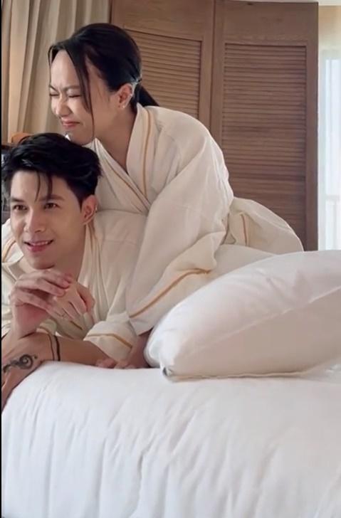 Anh Tú đứng hình khi nghe tiếng cười bà xã Diệu Nhi-1