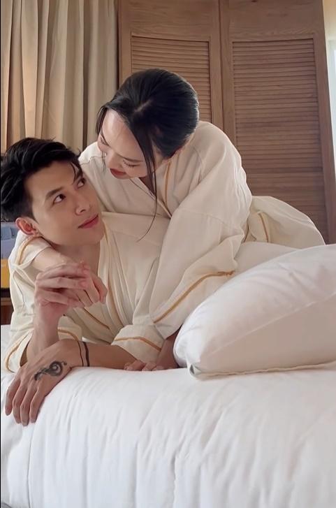 Anh Tú đứng hình khi nghe tiếng cười bà xã Diệu Nhi-3