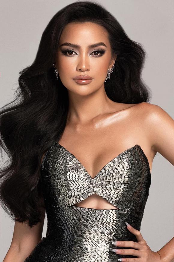 Ngọc Châu xuề xòa bên mẹ đẻ trước khi dốc sức cho Miss Universe-4