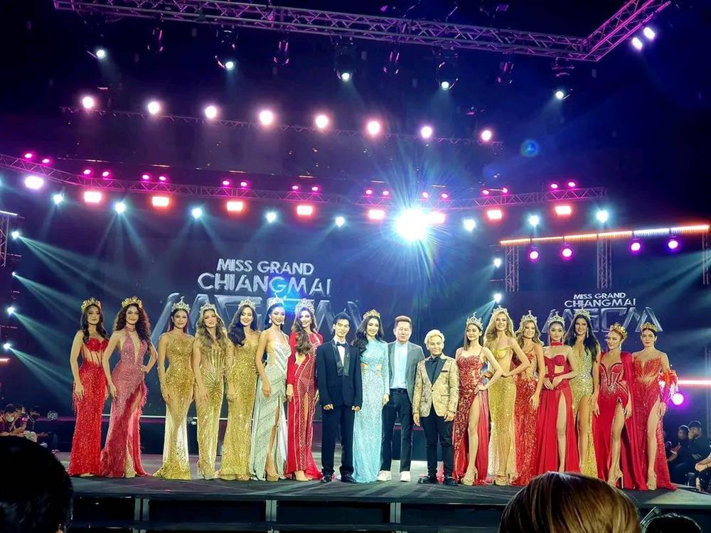 Miss Grand International chìm nghỉm giữa 13 á hậu trên sân khấu cấp tỉnh-4