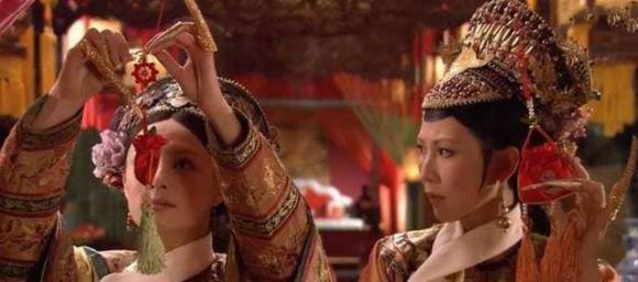 Ảnh đế 56 tuổi bị lừa, nhận được kịch bản mới biết đóng thái giám-1