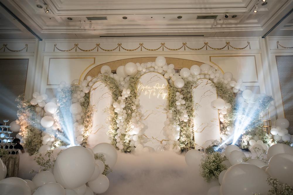 Cô dâu Lê Âu Ngân Anh xuất hiện, không gian cưới cực sang-12