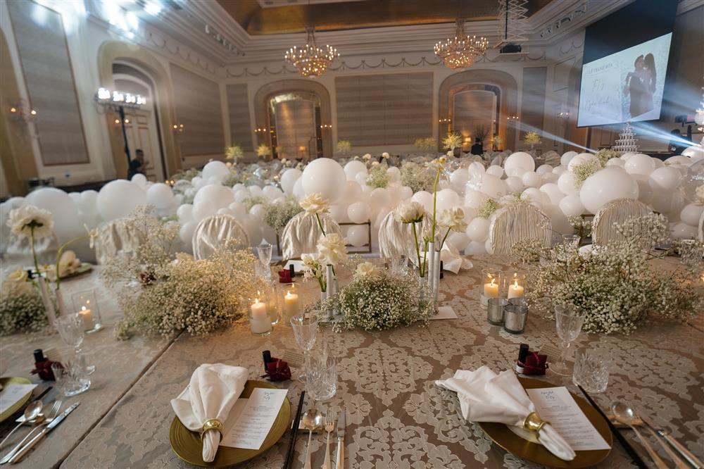 Cô dâu Lê Âu Ngân Anh xuất hiện, không gian cưới cực sang-18