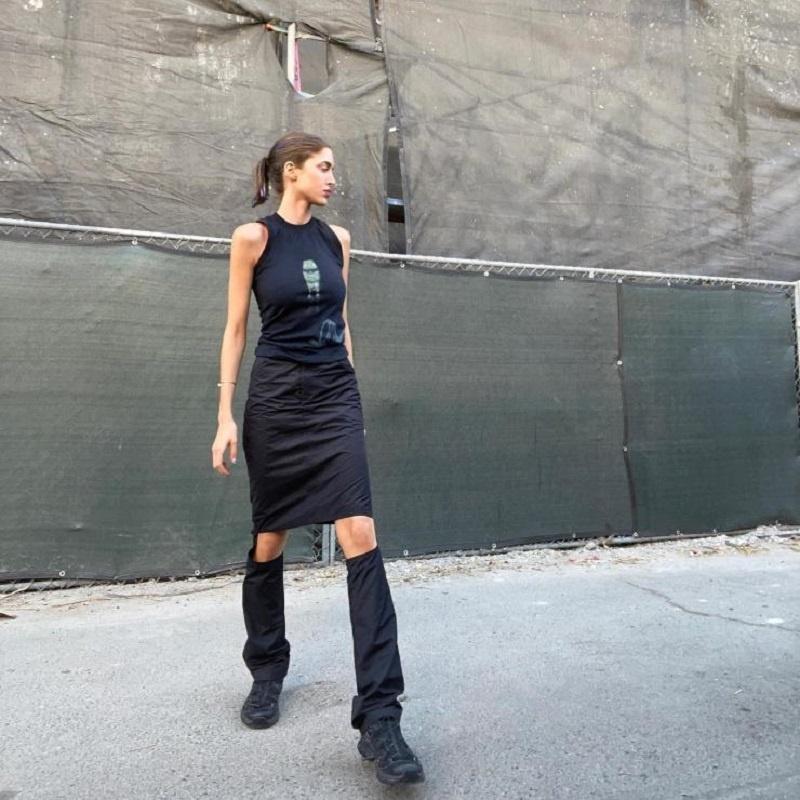 Sao Âu - Á lăng xê mốt tất ống chân độc lạ-9