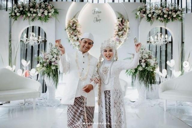 Chú rể bật khóc trong đêm tân hôn, cô dâu bất ngờ vì lý do-2