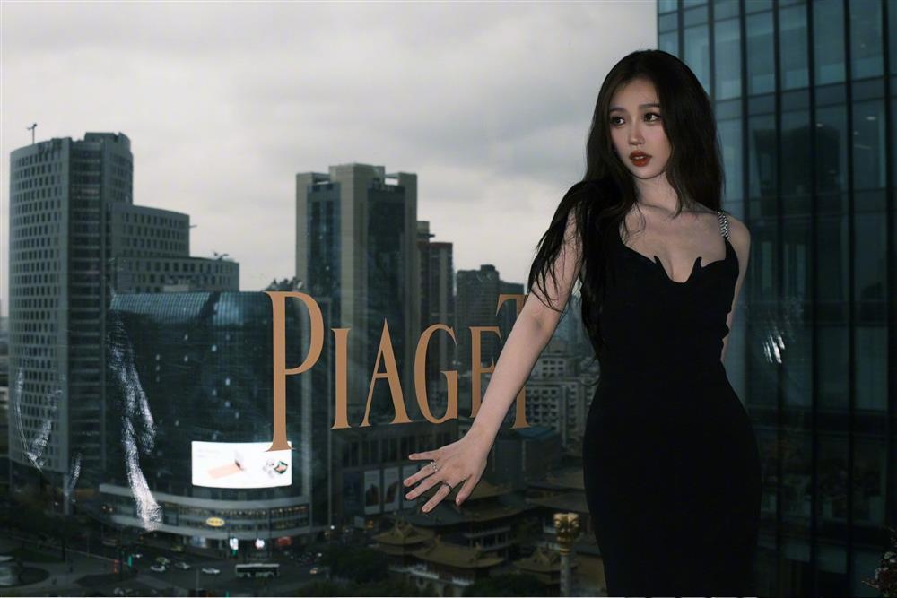 Body gợi cảm của mỹ nhân Thương Lan Quyết Ngu Thư Hân-7