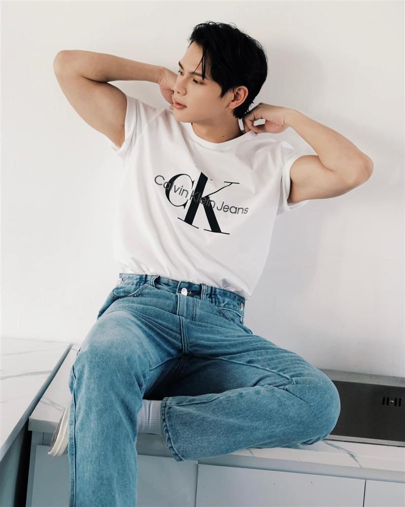 Vẻ đẹp như nam thần Thái của con trai Việt Anh khiến fan nữ mê mẩn-8