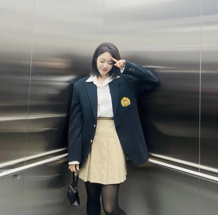 Sao Hàn mix đồ mùa đông: người cá tính hết nấc, người khoe dáng gợi cảm-2