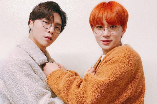 Bằng chứng Jungwoo (NCT) hẹn hò với thành viên cùng nhóm?