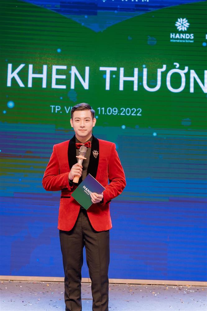 Sự thật bất ngờ về chàng nhân viên cây xăng điển trai cực phẩm-7