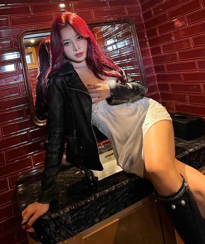 Chi Pu mặc váy ngủ ra đường: Tinh tế hay kém duyên?-2