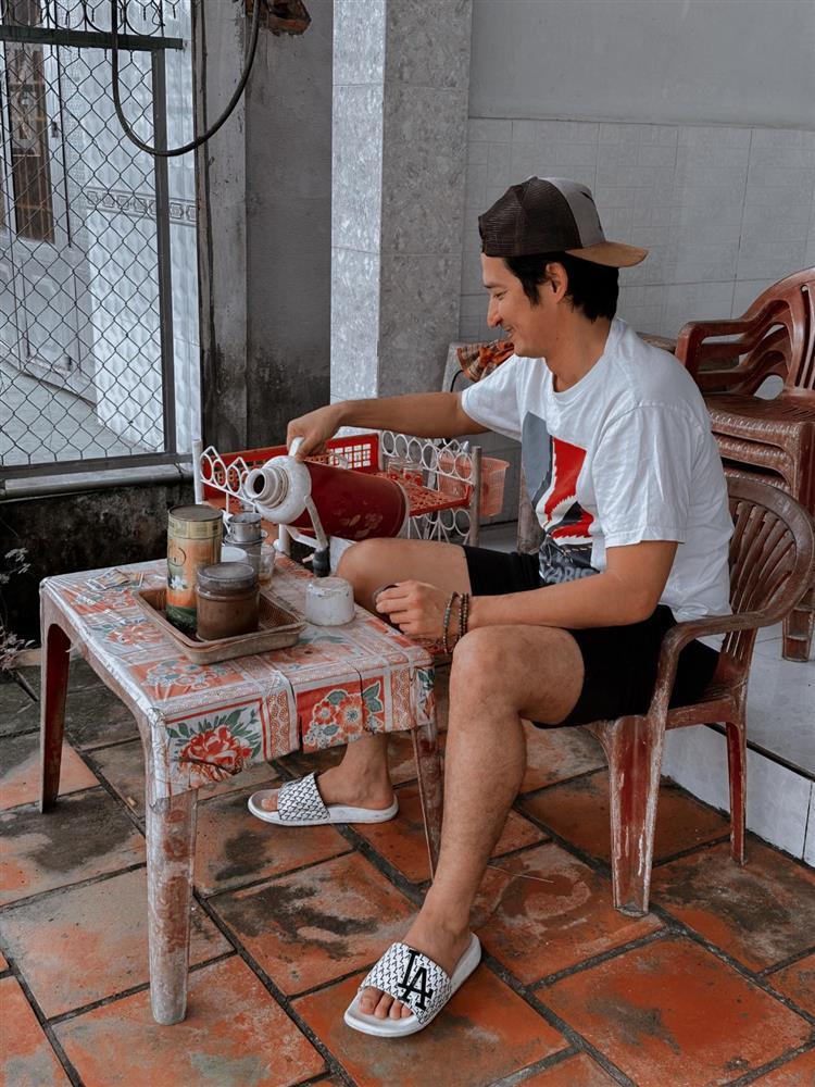 Tin showbiz Việt ngày 19/11: Con trai Jennifer Phạm 14 tuổi như thanh niên-11