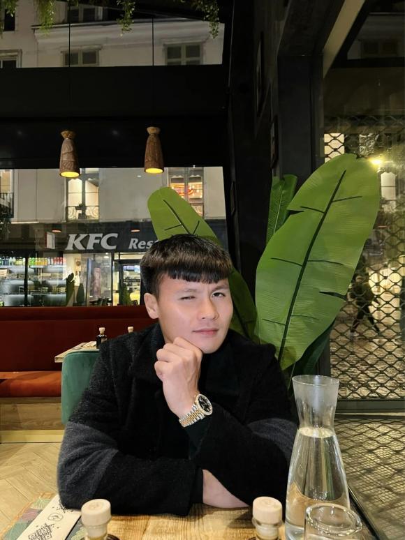 Quang Hải đăng ảnh mới, bị soi dùng đồ đôi với Chu Thanh Huyền-3